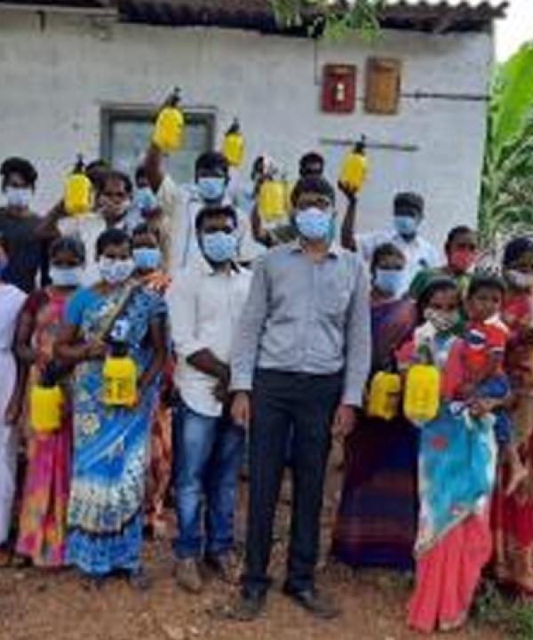Neem oil sprayer for sustainable management of pests and diseases in crops